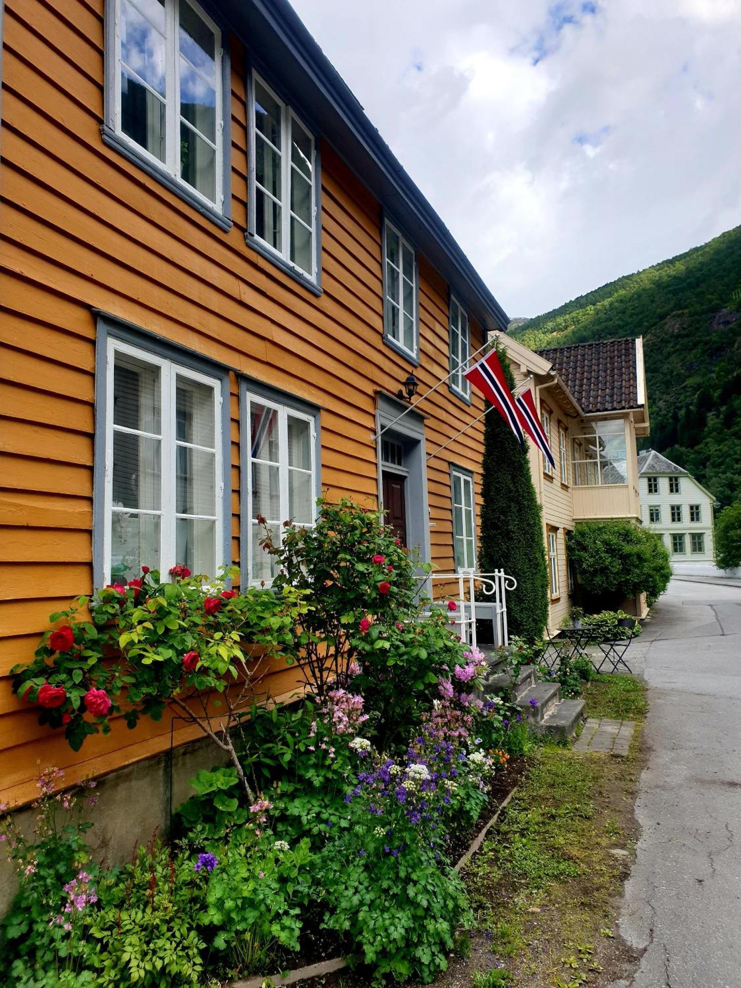 Kvammehuset Pa Gamle Laerdalsoyri Exterior foto