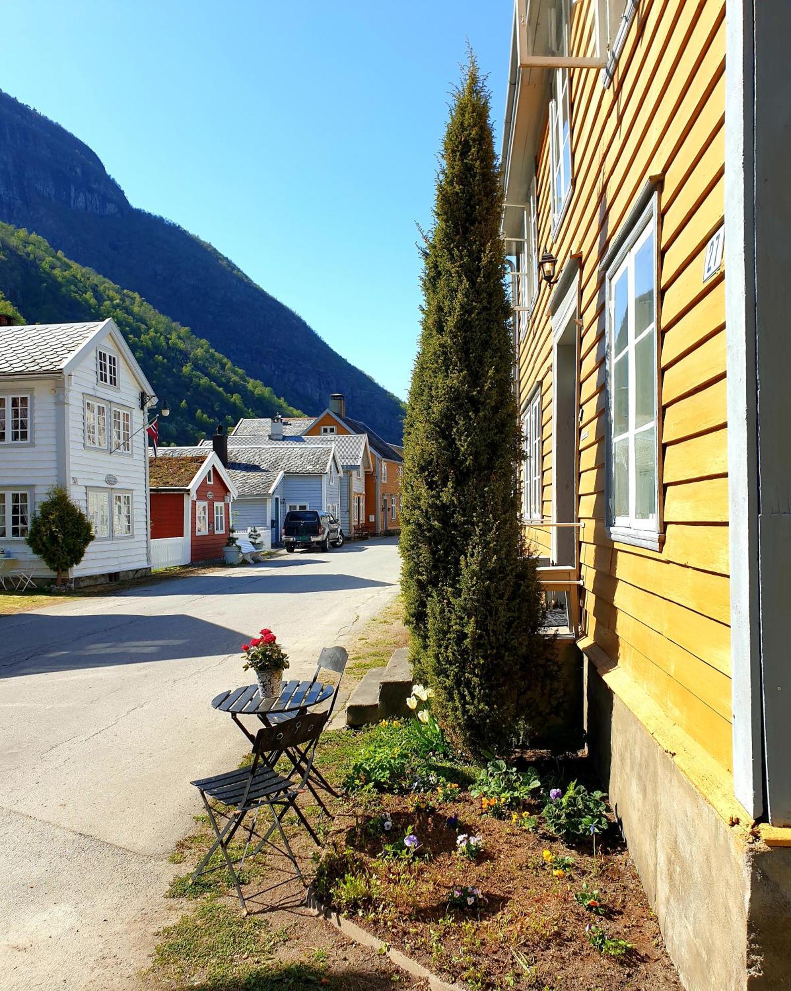 Kvammehuset Pa Gamle Laerdalsoyri Exterior foto
